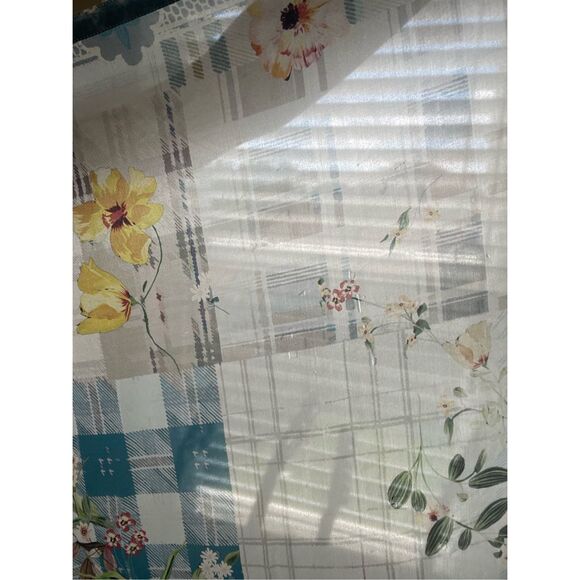 Johnny Was Silk Floral Patchwork Top – PXL - Picture 6 of 6